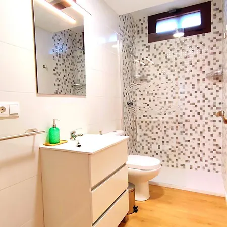 Con Vistas A La Montana En Oviédo