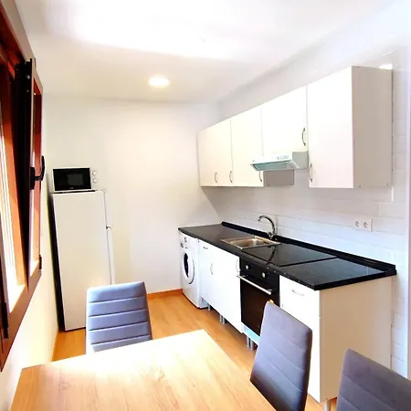 Con Vistas A La Montana En Oviédo